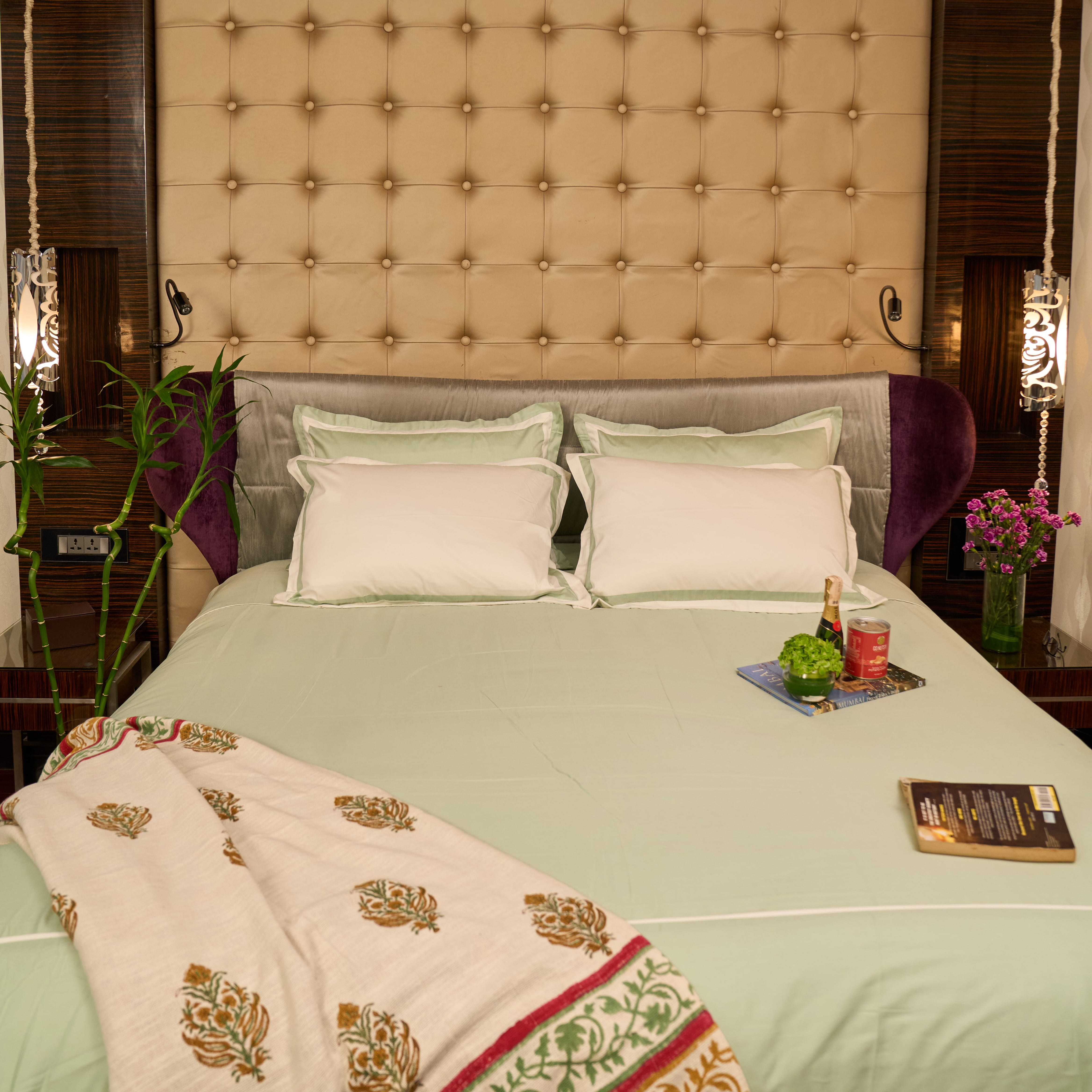 Pistachio Serenity 5-Piece Glace Cotton Bedsheet Set