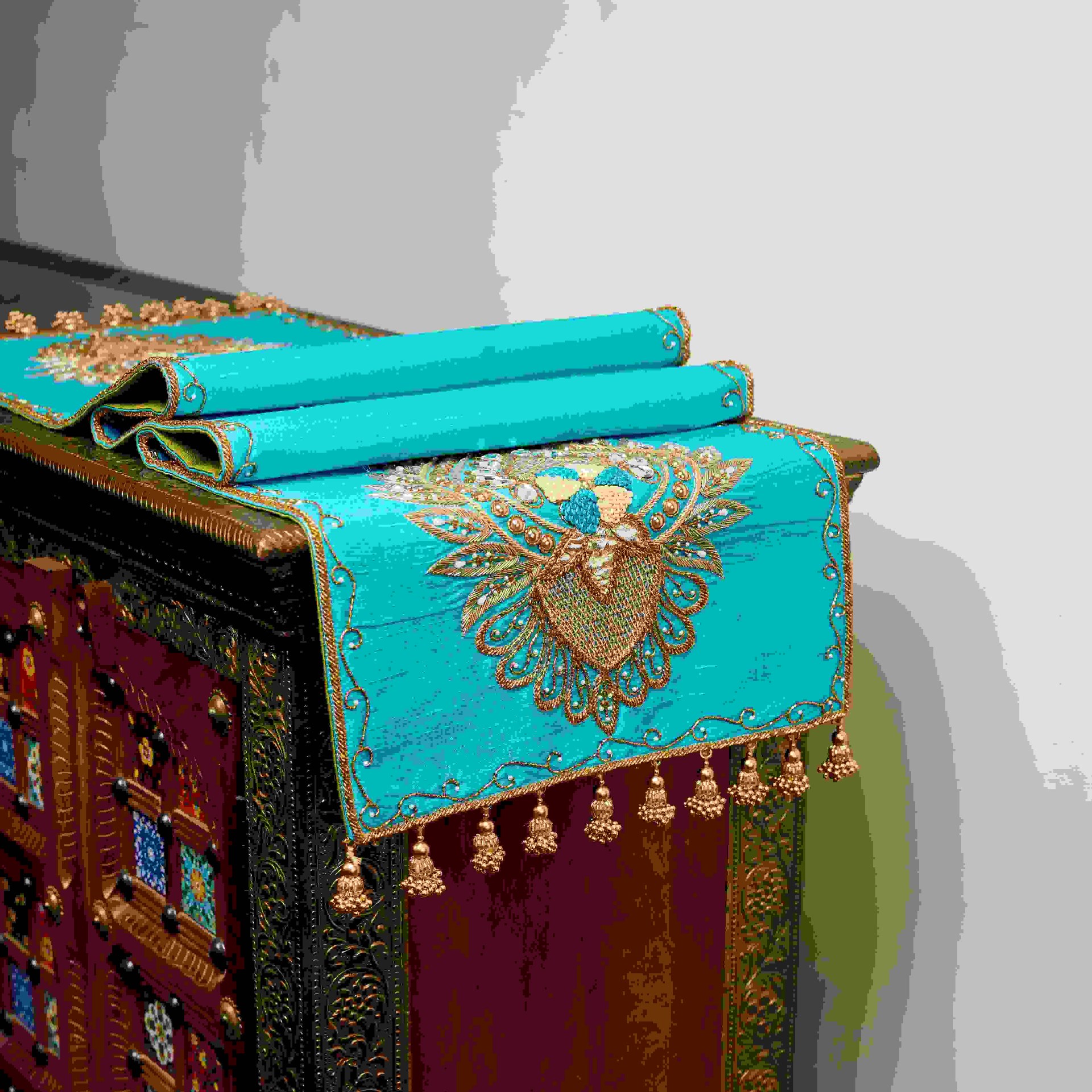 Royal Turquoise Peacock Raw Silk Runner